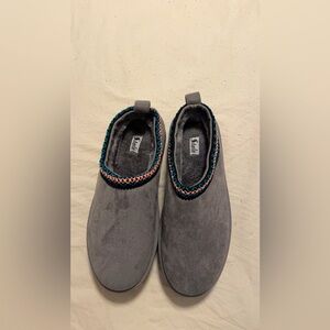 grey women’s platform slippers